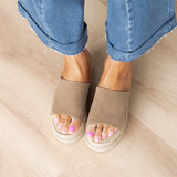Eva Wedges - Taupe