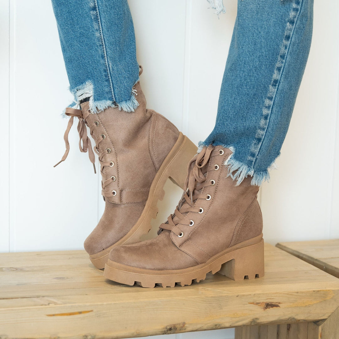 Teagan Platform Boots - Burlwood