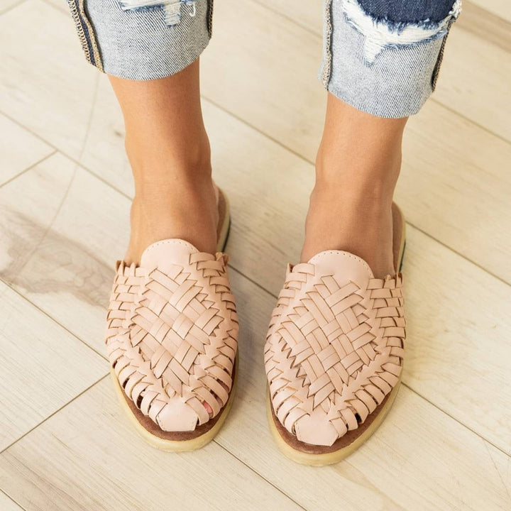 Anita Huarache Flats - Crema