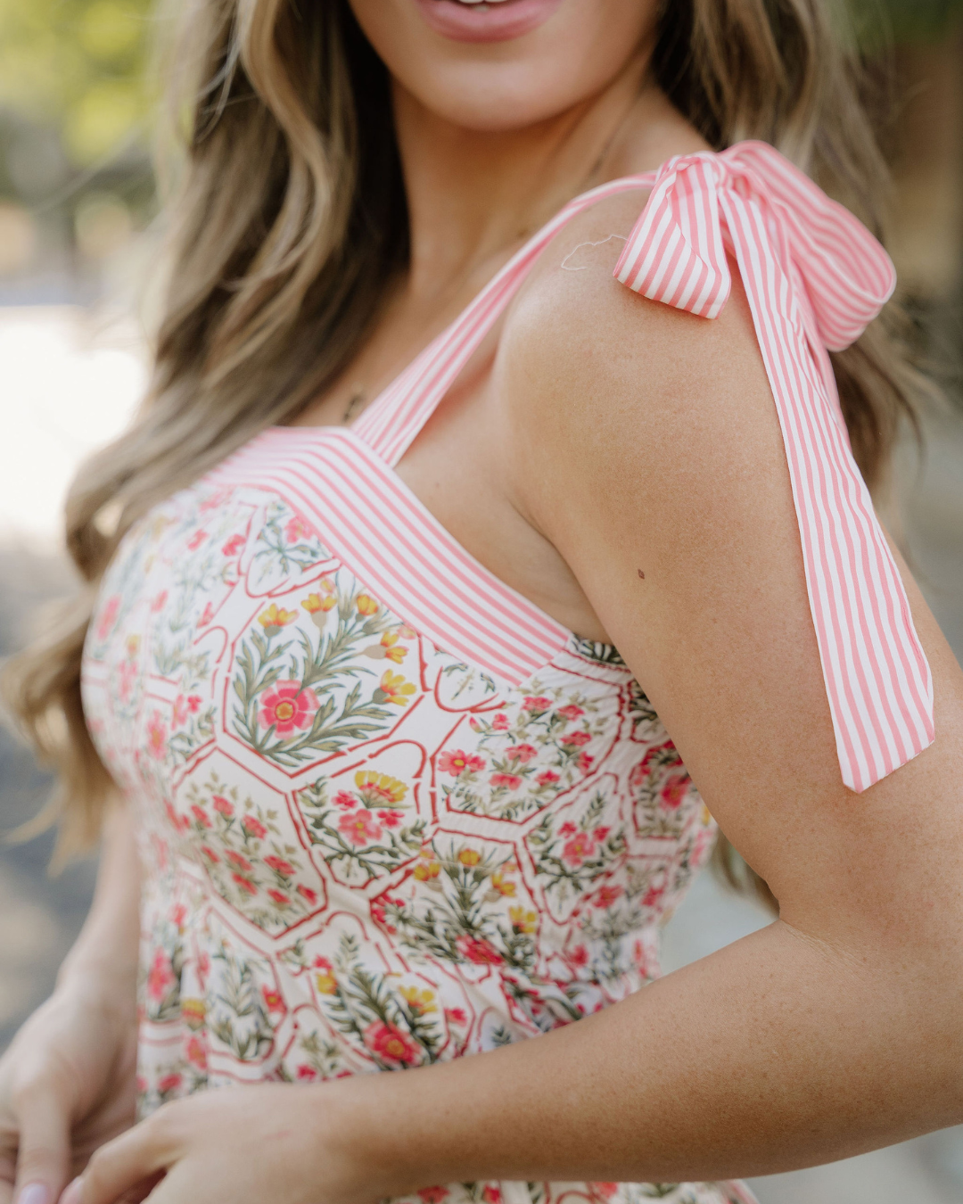 Lily Floral Print Striped Patchwork Detail Sleeveless Dress（Runs Small ）