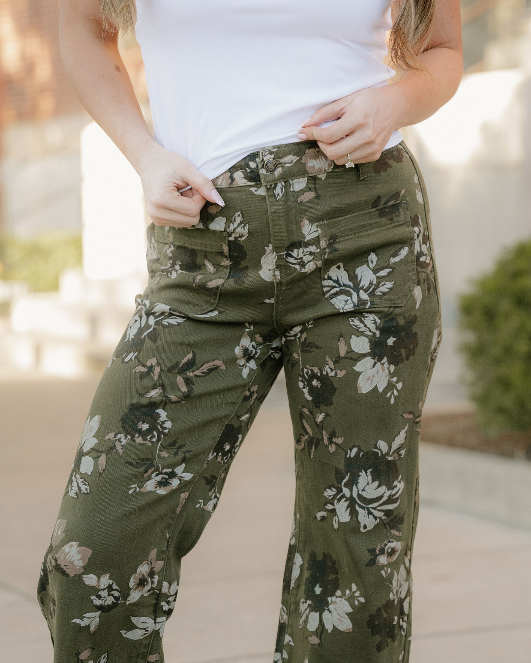 Willa Square Patch Pocket Raw Hem Shift Jeans