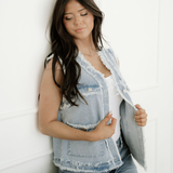 Neriah Frayed Edge Flap Pockets Denim Vest Jacket