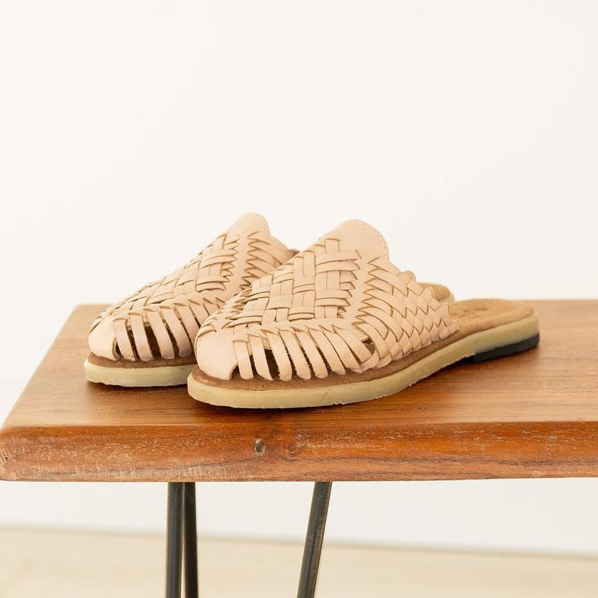 Anita Huarache Flats - Crema