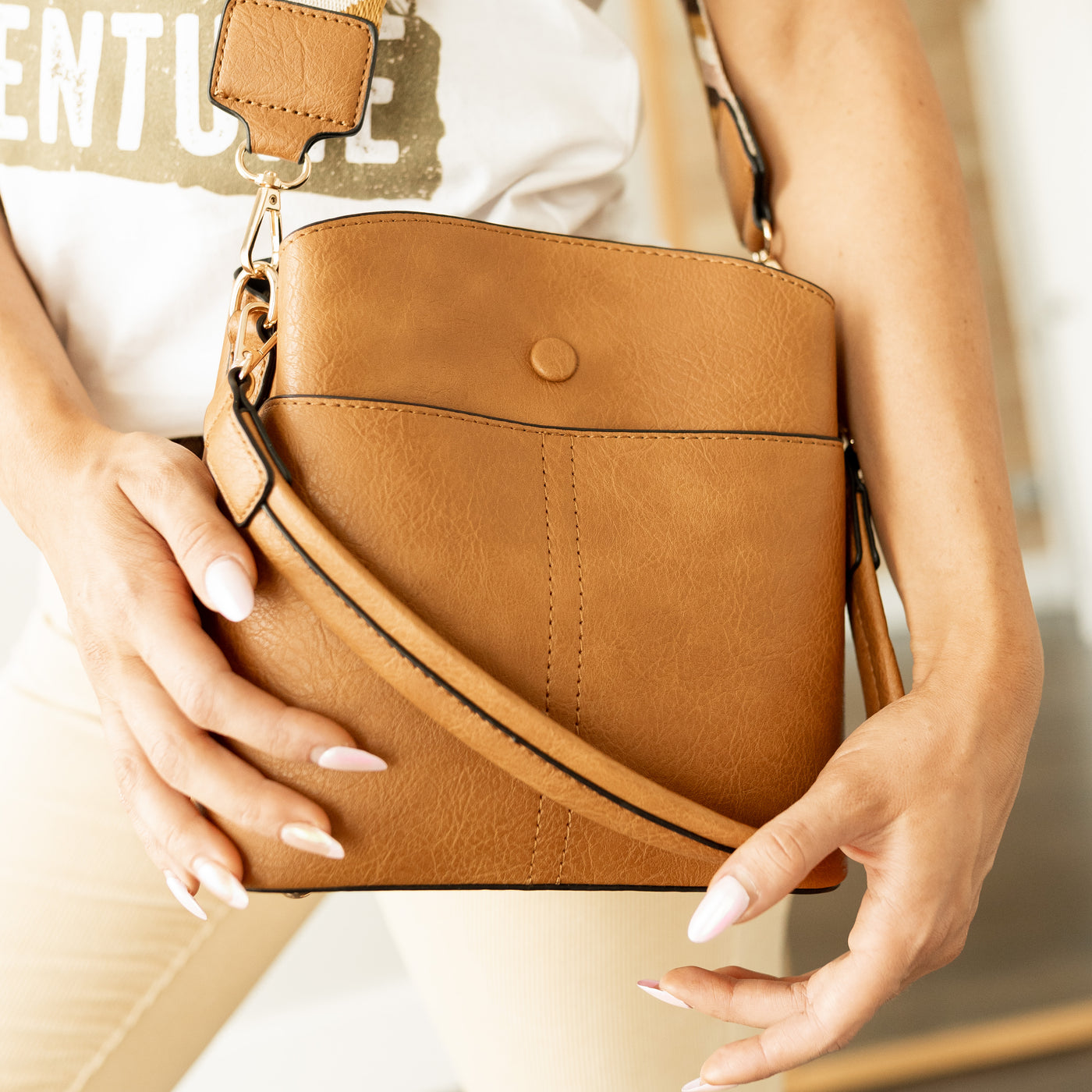 Leah Handbag - Light Brown