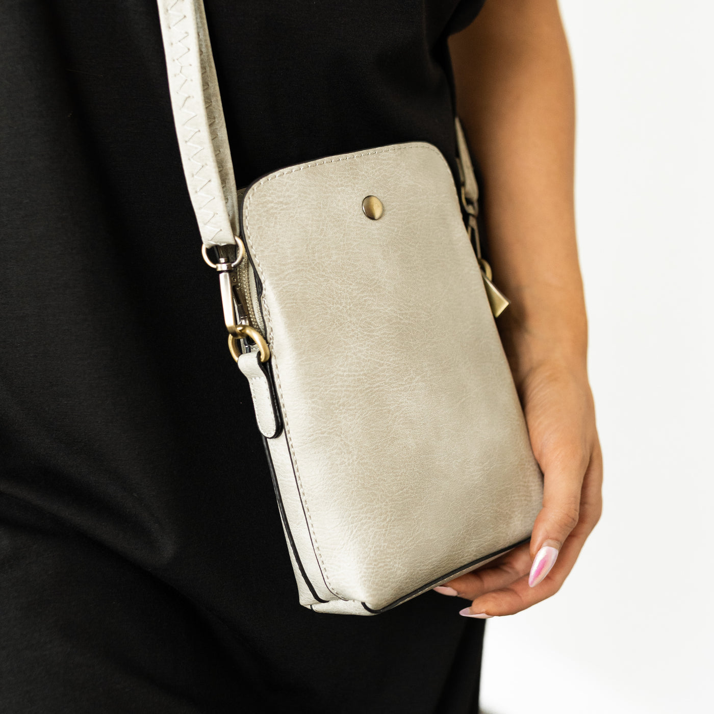 Ellis Cell Phone Purse - Gray