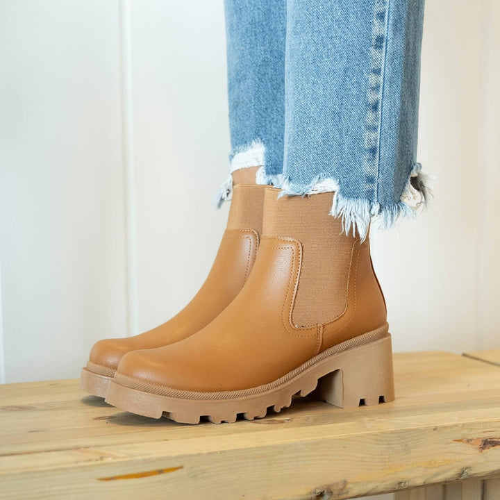 Skylar Platform Boots - Camel