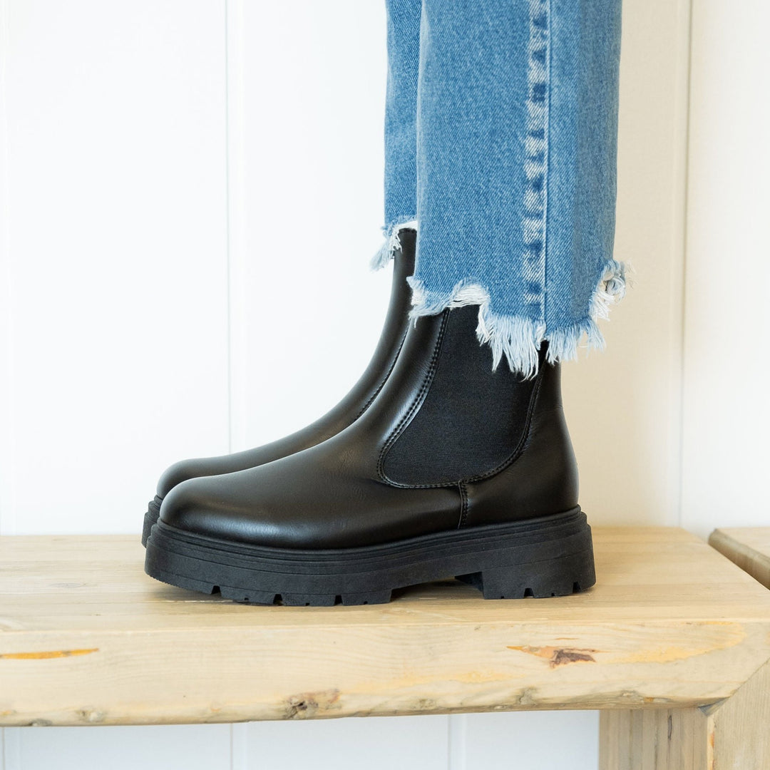 Rowen Platform Boots - Black