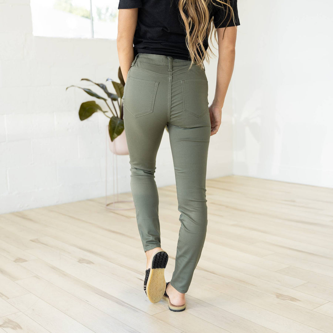 High-Rise Skinny Pants - Olive