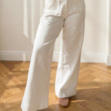 Scalloped Patch Pocket Shift Jeans