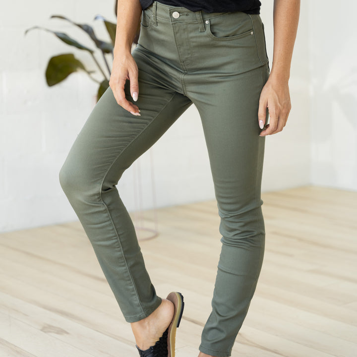 High-Rise Skinny Pants - Olive