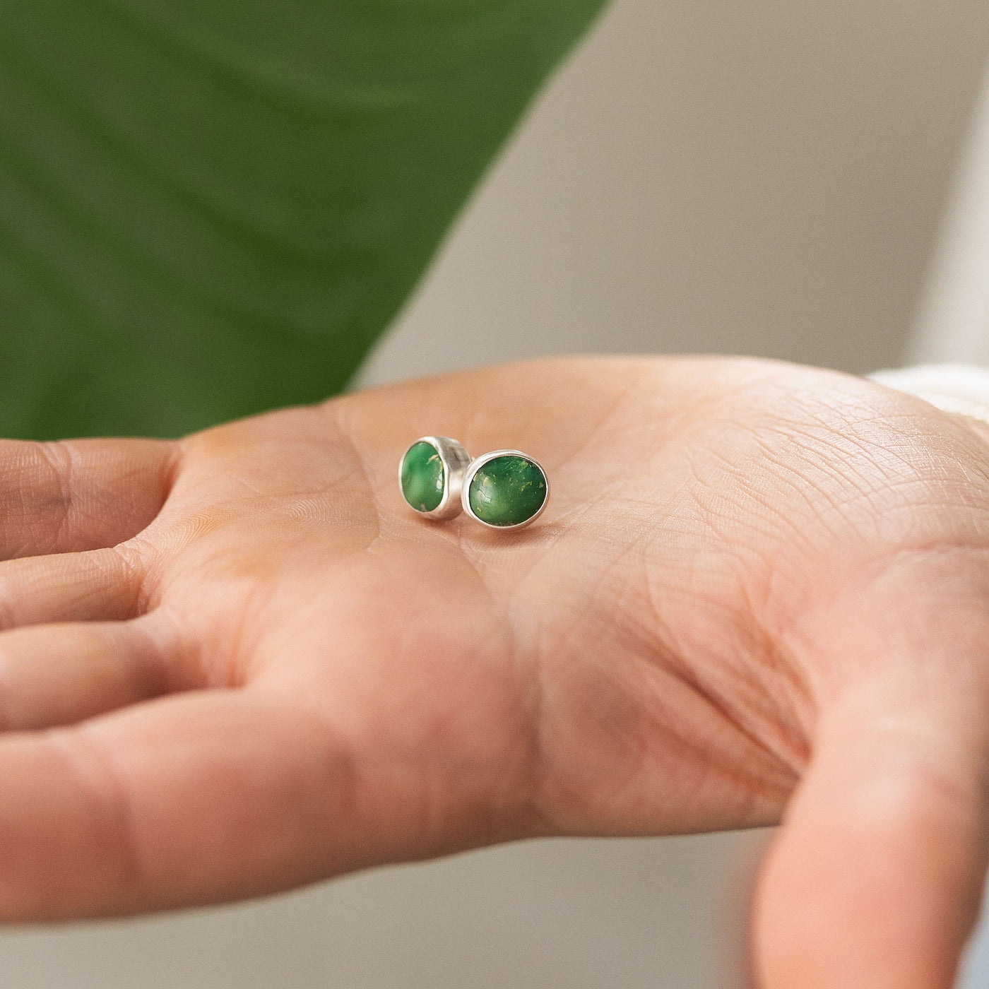 Emerald Valley Stud Earrings (Round/Option 1)