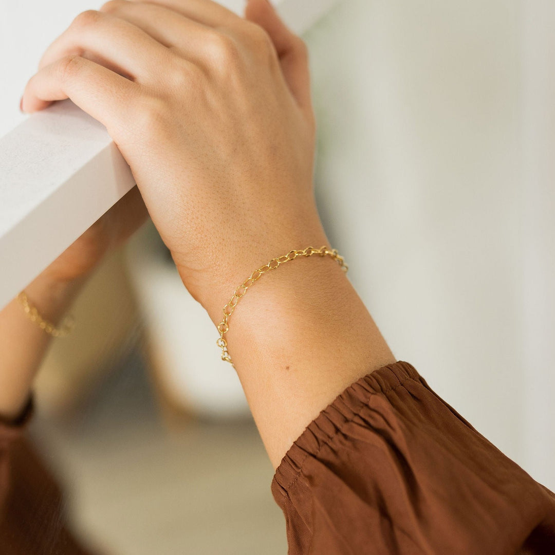 Dapped Oval Bracelet